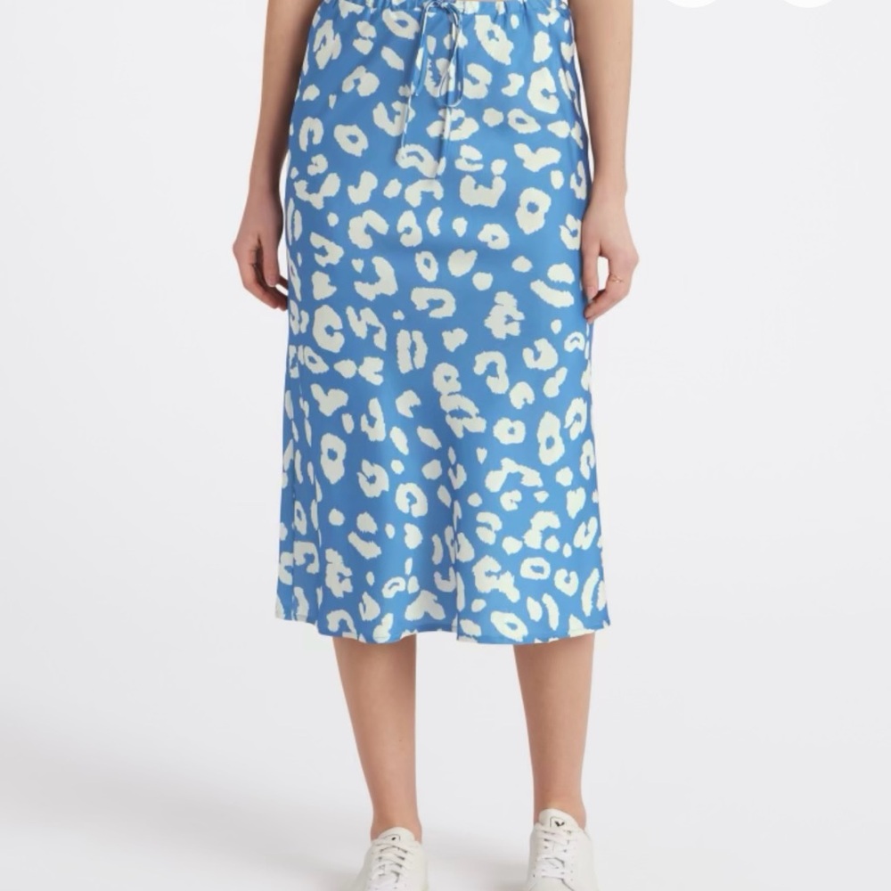 Blue and White Midi Pencil Skirt